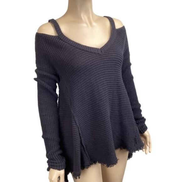 Free People Dark Charcoal Gray Moonshine Cold Shoulder Sweater Size M - Picture 3 of 13